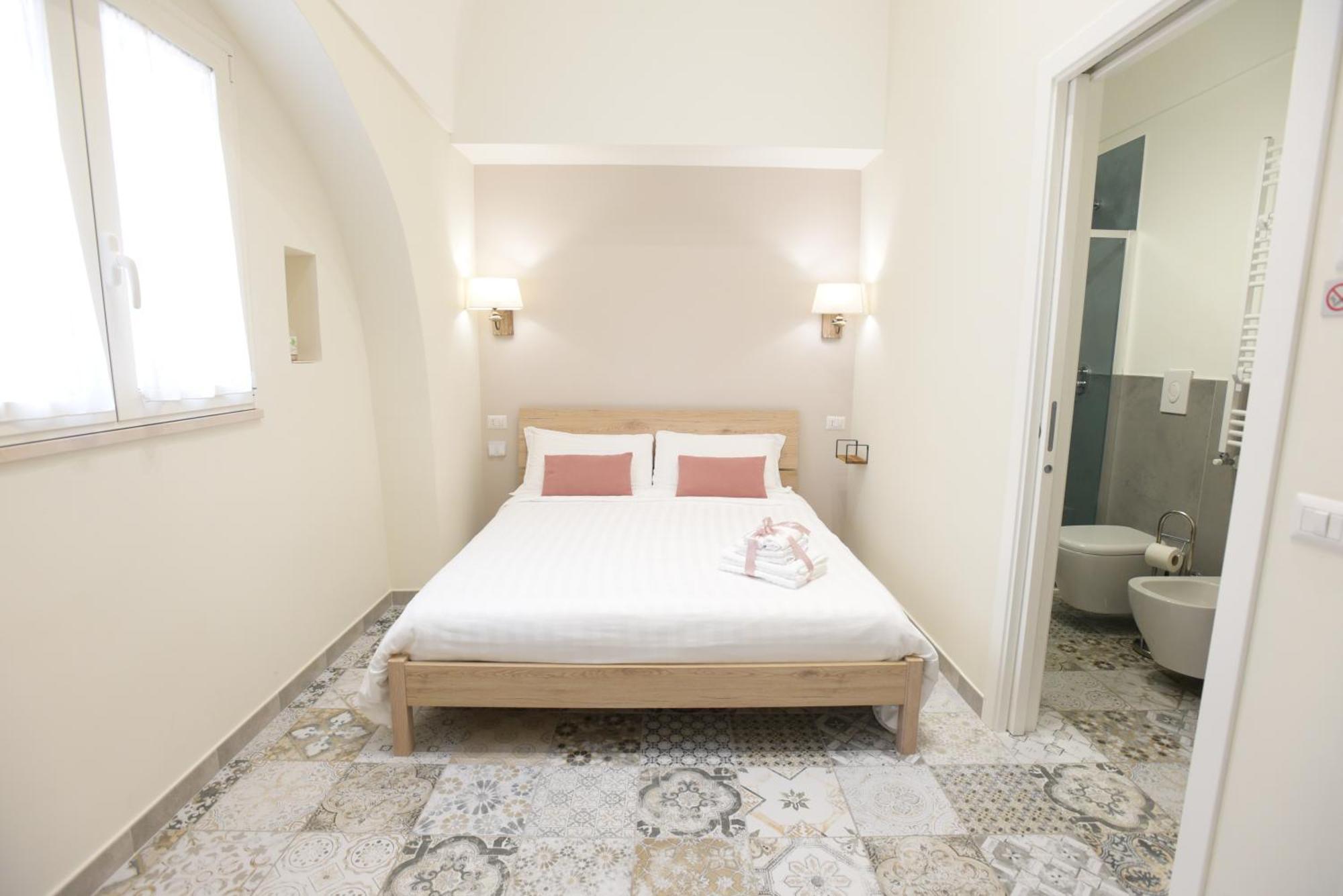 Cittadella28 Like At Home Трани Экстерьер фото